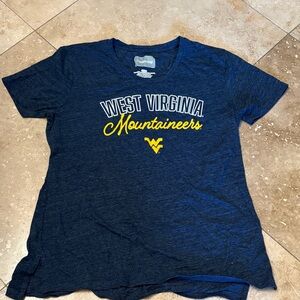 NWOT WVU Mountaineers Women’s Graphic Tee